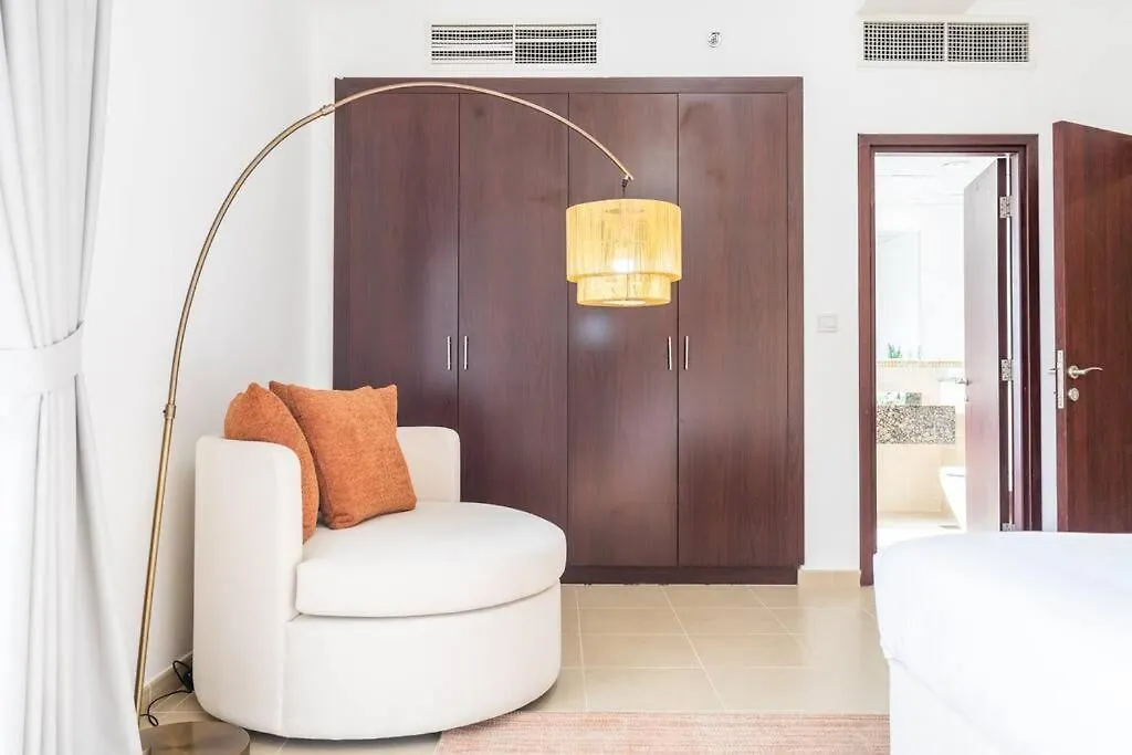 Dominant View Of Dubai Marina Apartment