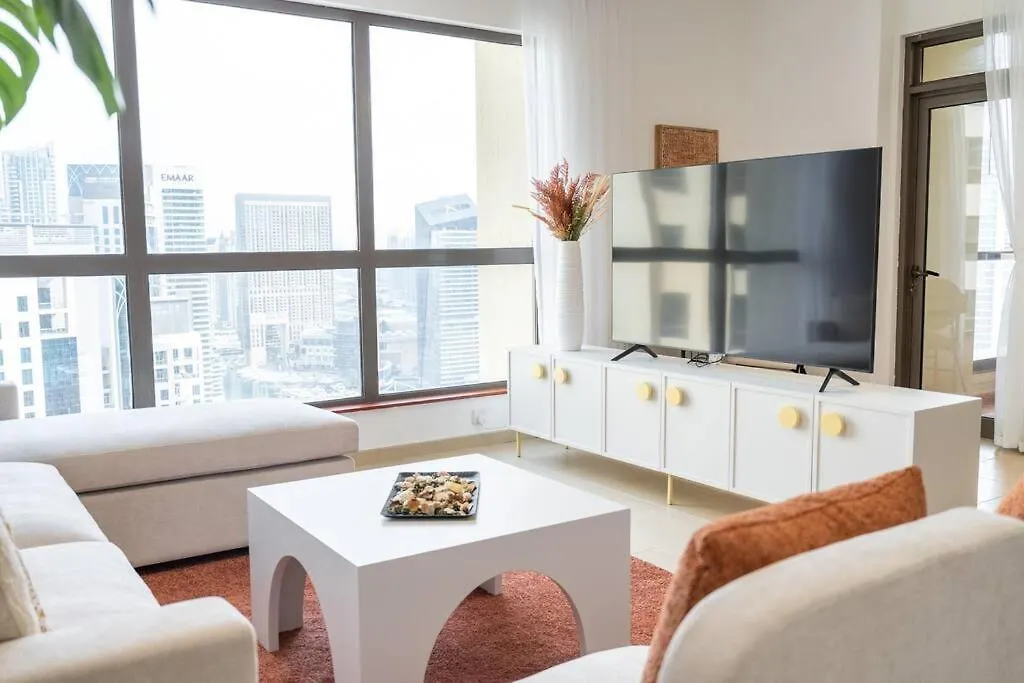 Dominant View Of Dubai Marina Apartment