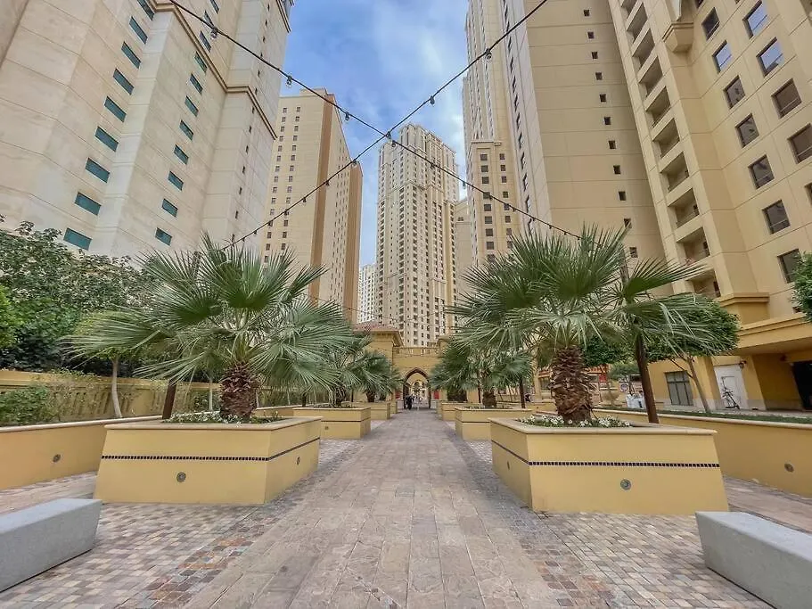 Dominant View Of Dubai Marina Apartment 0*,