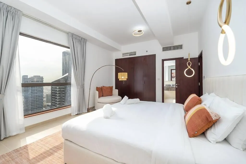 Dominant View Of Dubai Marina Apartment