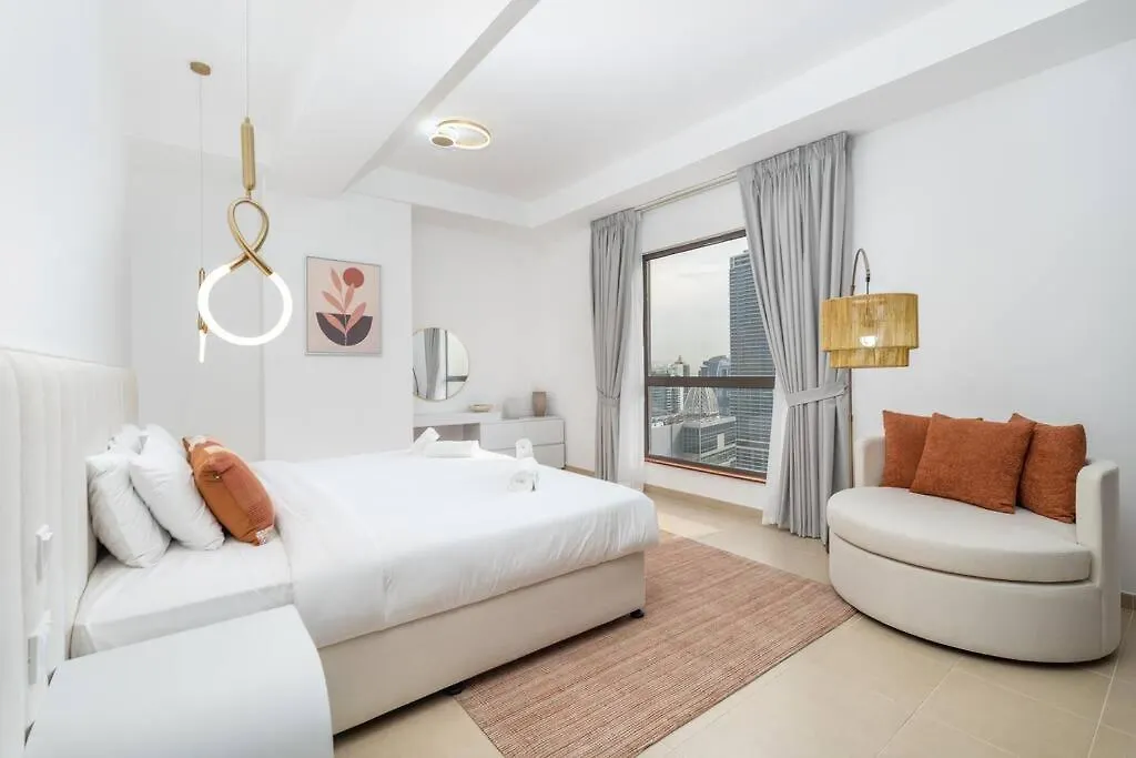 Dominant View Of Dubai Marina Apartment 0*,