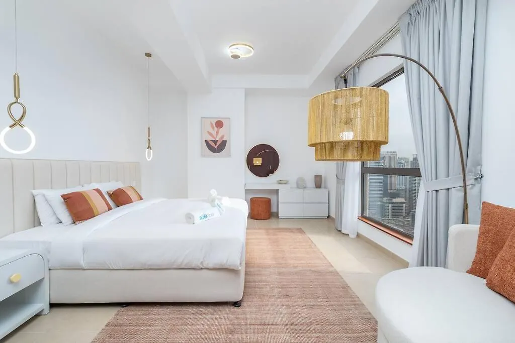Dominant View Of Dubai Marina Apartment